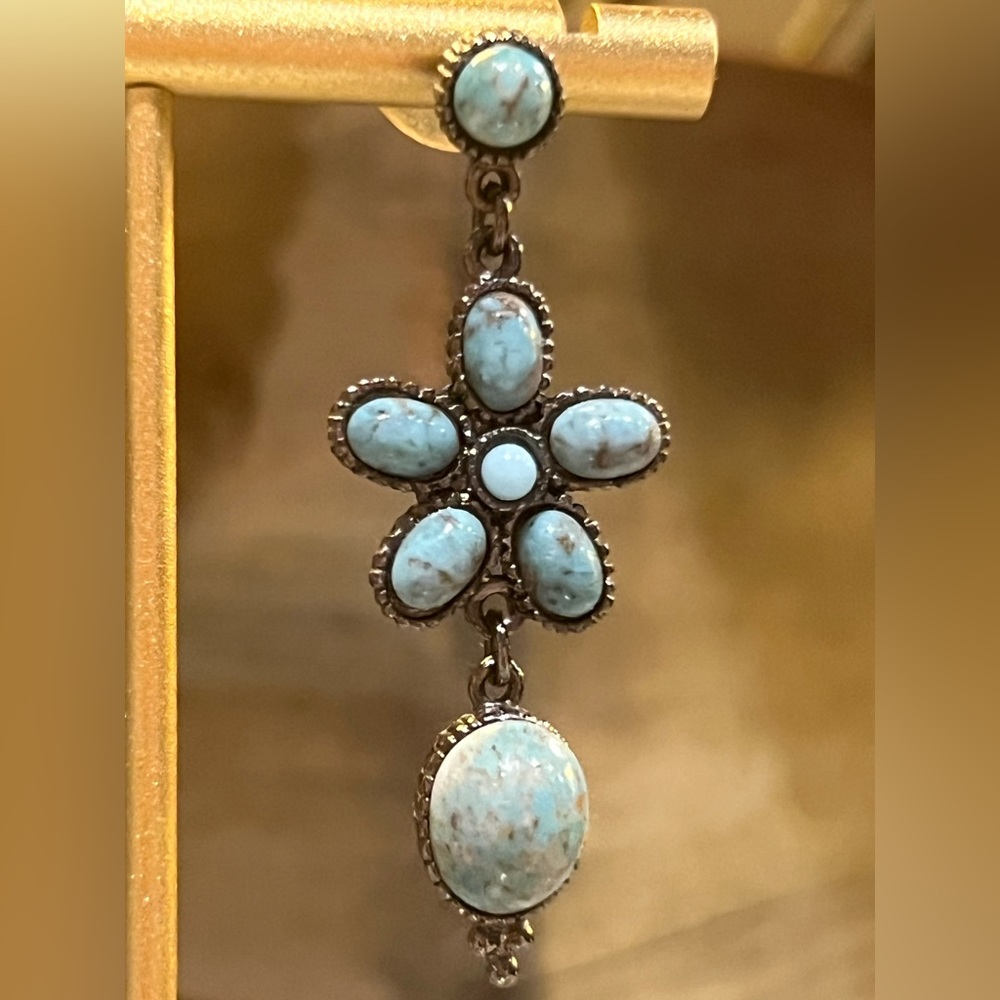 Turquoise flower dangle 3 tier earrings stud backing hangs 2” 0.75” wide jewelry - Picture 7 of 10
